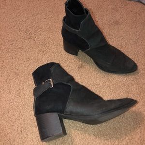 Qupid Heeled Booties